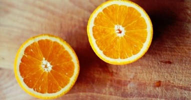Detail of photograph by By Suzette - www.suzette.nu from Arnhem, Netherlands (Oranges) [CC BY 2.0 (http://creativecommons.org/licenses/by/2.0)], via Wikimedia Commons
